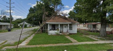Affordable Single-Family Fixer in Downtown Harrisburg – Great Value in a Growing Southern Illinois Market