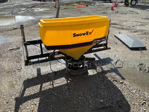 SNOW EX PIVOT PRO 1075 SALT SPREADERS-2