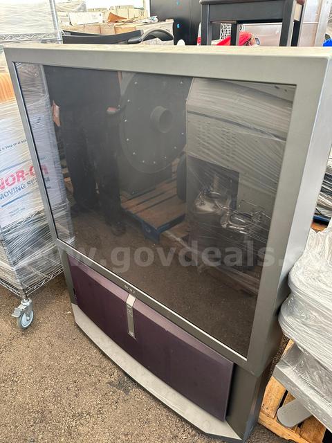 Sony Grand WEGA KP-53HS30 53" Color Rear Projection TV
