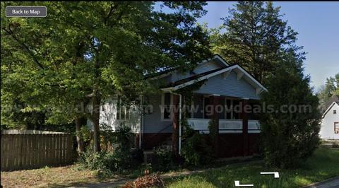 Budget-Friendly Single-Family Fixer in Harrisburg IL – Strong Rental Market with Solid Upside Potential