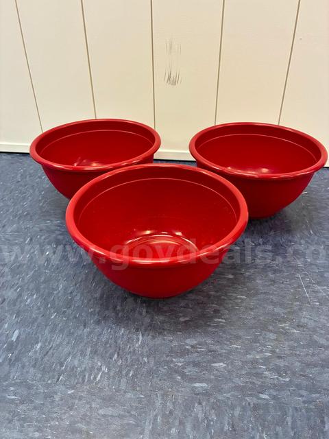 3 Red Bowls