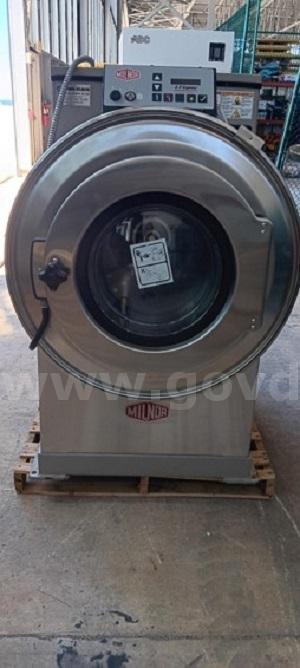 Milnor 30022T6X Commercial Washer (208/240 V 3‑Phase)