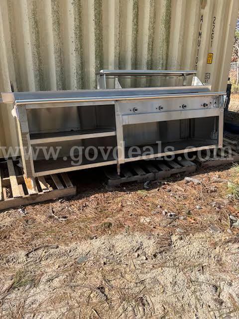 Kitchen serving line