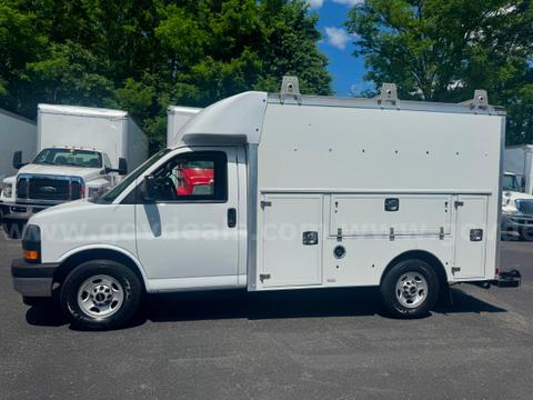 2018 GMC SAVANA 3500 ENCLOSED UTILITY BODY TRUCK