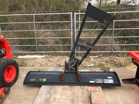 JOHN DEERE 72 INCH SNOW REMOVAL BLADE ON A PALLET.