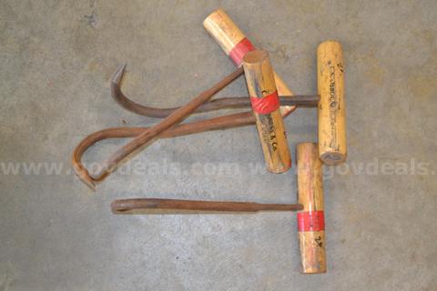 LOT OF (4) FOUR HAY BALE HOOKS