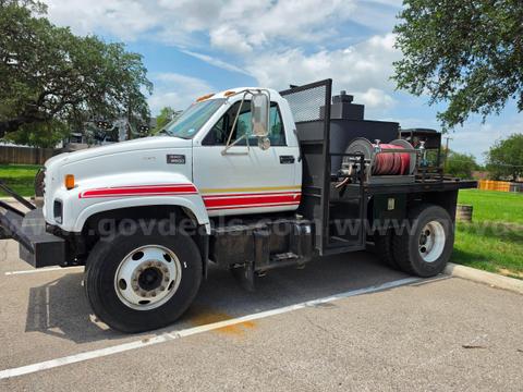 2001 GMC C6H042