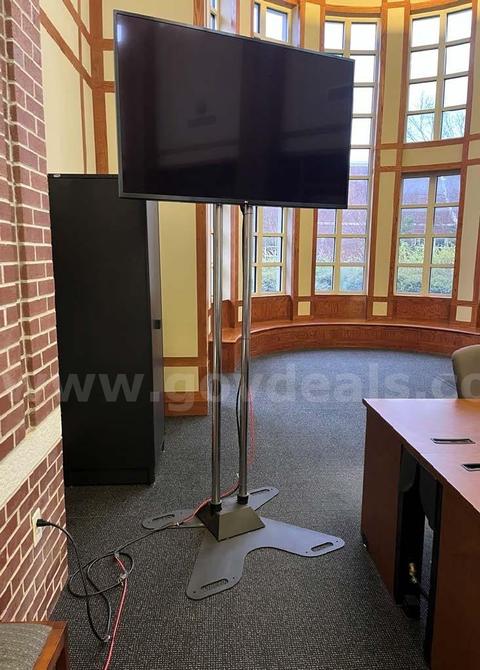 Large Display w-stand X.MS.03