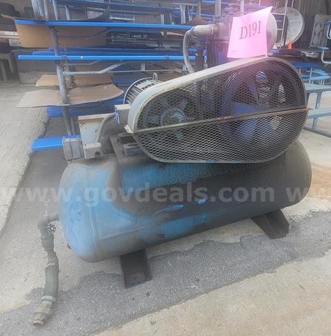 **** QUINCY 370 INDUSTRIAL AIR COMPRESSOR **** (Y)