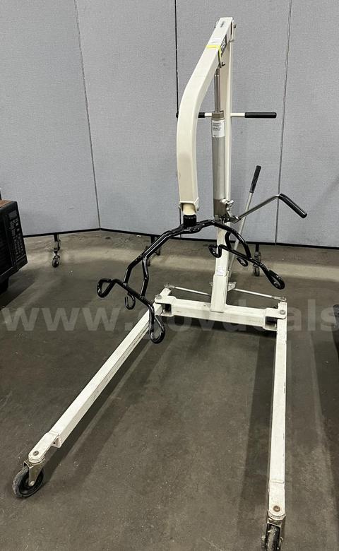 **** HOYER MANUAL PATIENT HYDRAULIC LIFT **** (I)