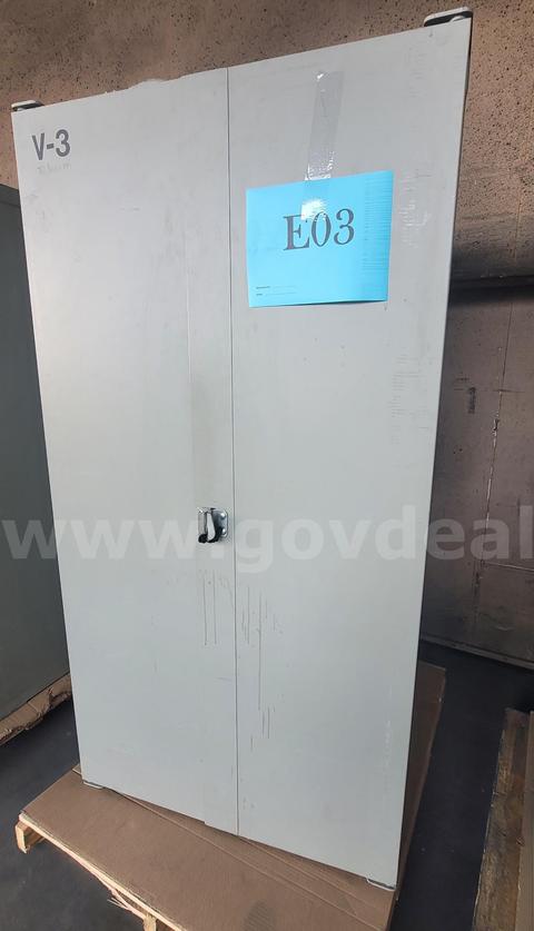 **** STEEL DEEP DOOR BIN STORAGE CABINET **** (ND)