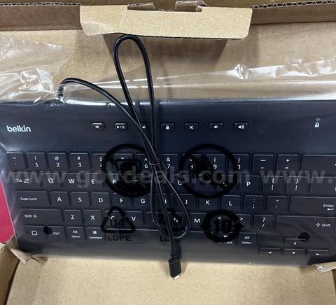 **** BELKIN B2B124 & B2B114 IPAD WIRED KEYBOARDS (16 UNITS) **** (I)