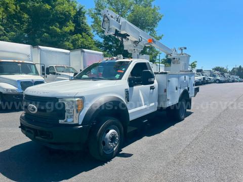 2017 FORD F450 AERIAL BUCKET TRUCK
