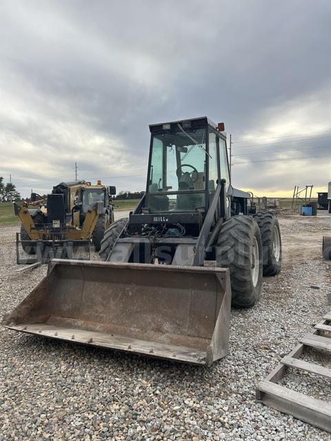 1993 Ford 9030 Versatile Loader