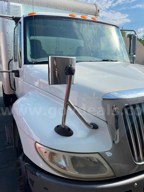 2005 International 4400