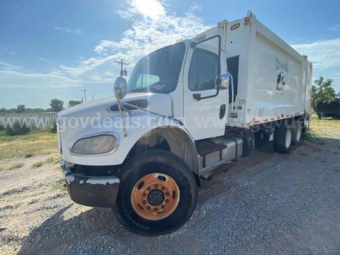 2013 Freightliner M2 106