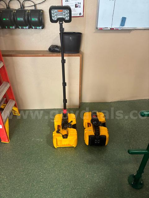 LOT of 2 Pelican 9490 RALS Scene Lights Extendable