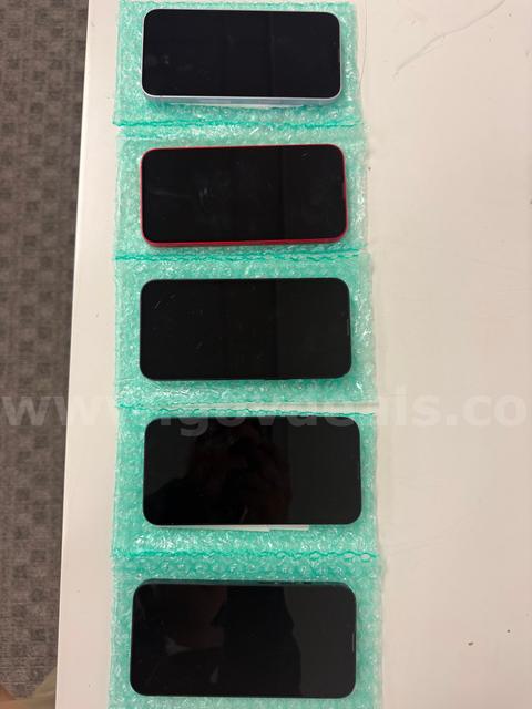 Lot of 5 unlocked iPhone 14s 128GB - Needs Repair