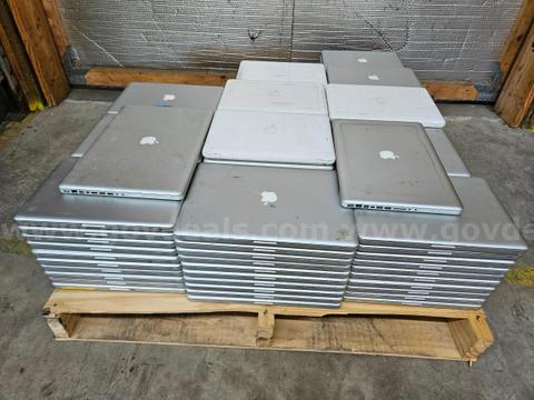 Apple MacBook Laptops - Lot of 122 MacBook / Pro Laptops