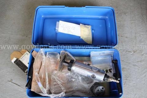 CENTRAL PNEAUMATIC 3" CUT OFF TOOL