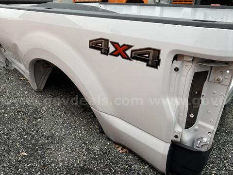 2019 Ford F250 F350 Ford truck bed damaged with tail gate 8ft
