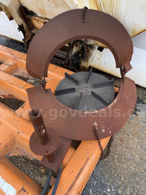 salt/sand spreader