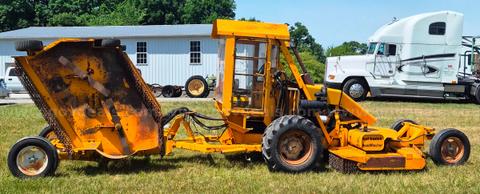 2006 Kut-Kwick  Road Master Mower – ONLY 116 HOURS – Cab w/ A/C & Heat – Ready to Work!