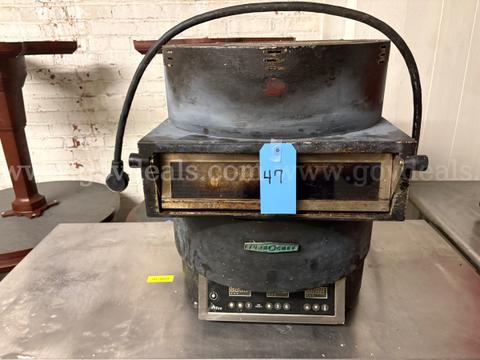 TURBO CHEF BLACK PIZZA OVEN