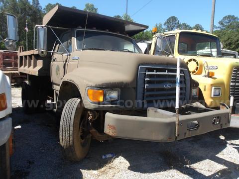 1995 Ford F800