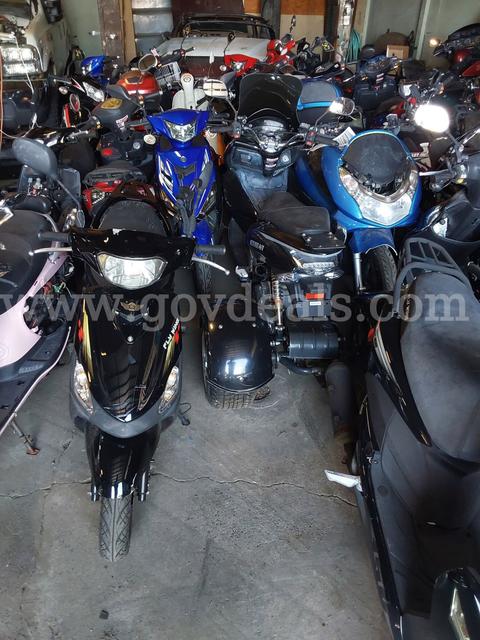 A Lot of (26) Mopeds