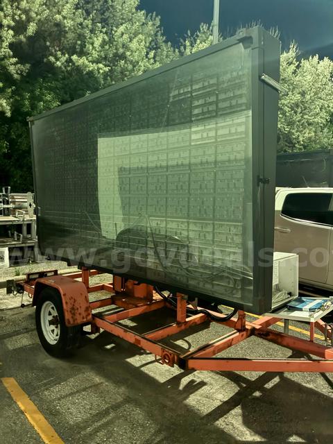 LED NTCIP Variable Message Sign on Trailer
