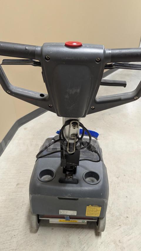 Lot of 2 Floor Cleaning Machines, Type E - 2014 & 2015