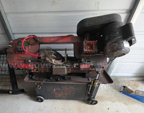 Central Machinery Model 93507 Horizontal Bandsaw with Hydraulic Feed