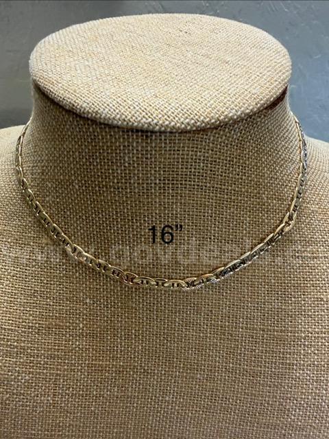 Beautiful, 24k Gold, 16 Inch, Medium Size Gucci Style Necklace
