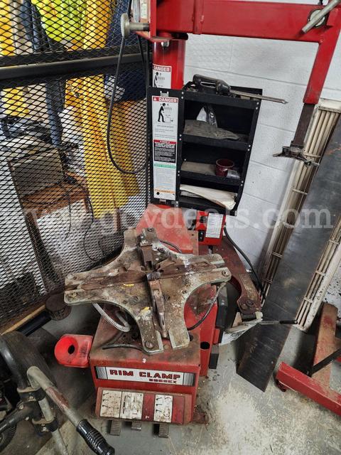 Coats Rim Clamp Tire Changer, Model 5065EX