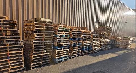 Wood Pallets Lot of 300 - Used