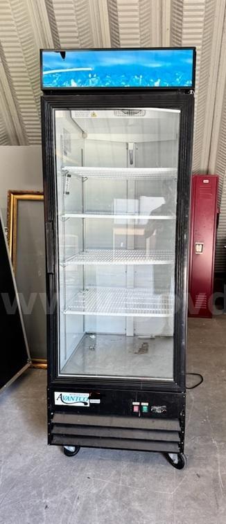 Avantco Glass Door Merchandiser