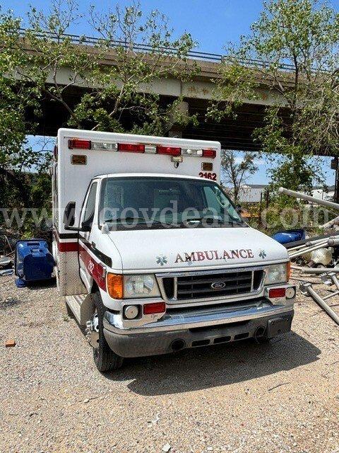 2004 Ford Econoline Ambulance EFO Miller McCoy E-450