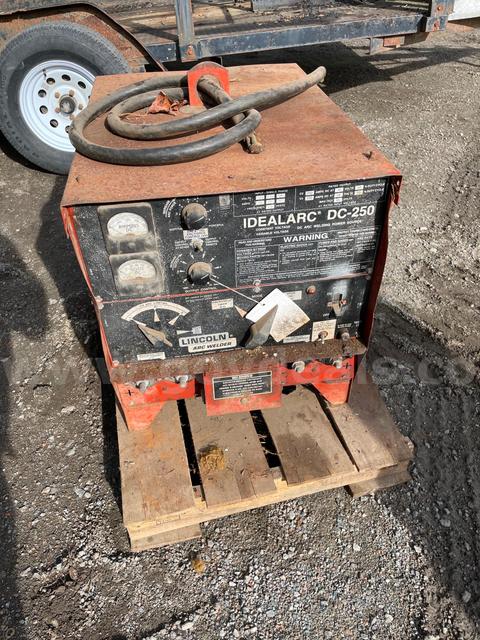 250W Idealarc Dc250 Welder