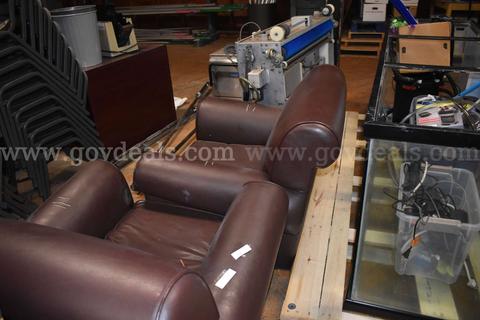 BURGUNDY LEATHER CHAIRS (X2)