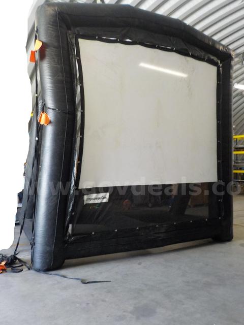 Inflatable Blimpscreen