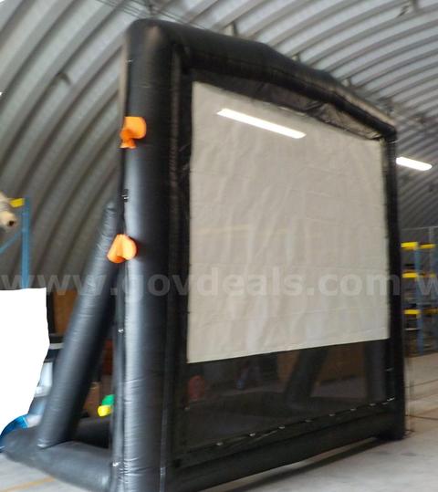 2 Inflatable Blimpscreens