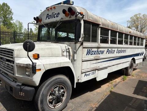 1987 Ford B7000