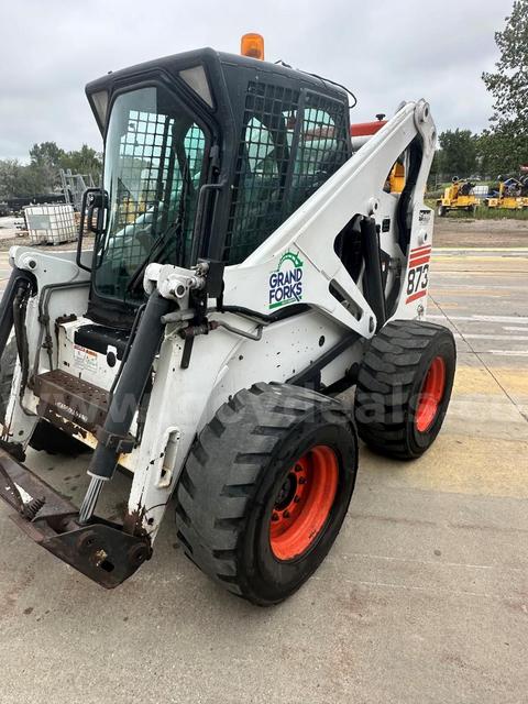 2000 873 Bobcat Skid Steer