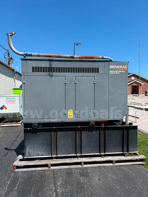 Generac Industrial Power 50 kW Diesel Generator Model SD0050GG174 120/208V 3-Phase 102 hours