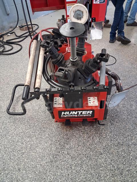Hunter Tire Changer TCS500