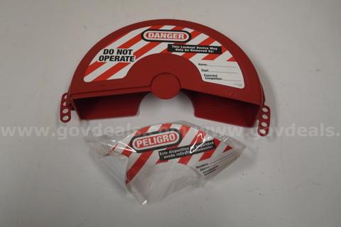 Master Lock Safety Series Valve Wheel Safety Lock Housing