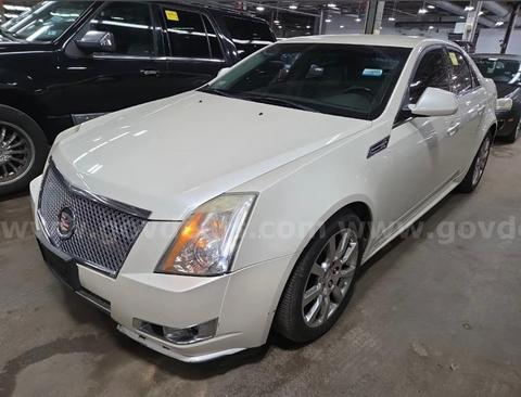 2010 Cadillac CTS LOW MILES!!