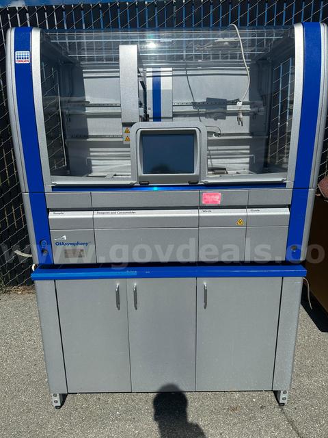 QIAGEN QIAsymphony SP Automated Sample Preparation System Lab Automation Instrument