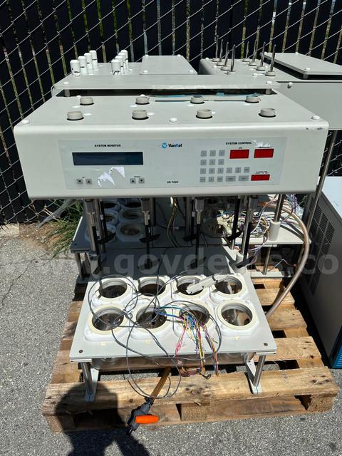 VanKel VK 7000 Dissolution Tester System Model 10-1600 – Multi Vessel Lab Unit